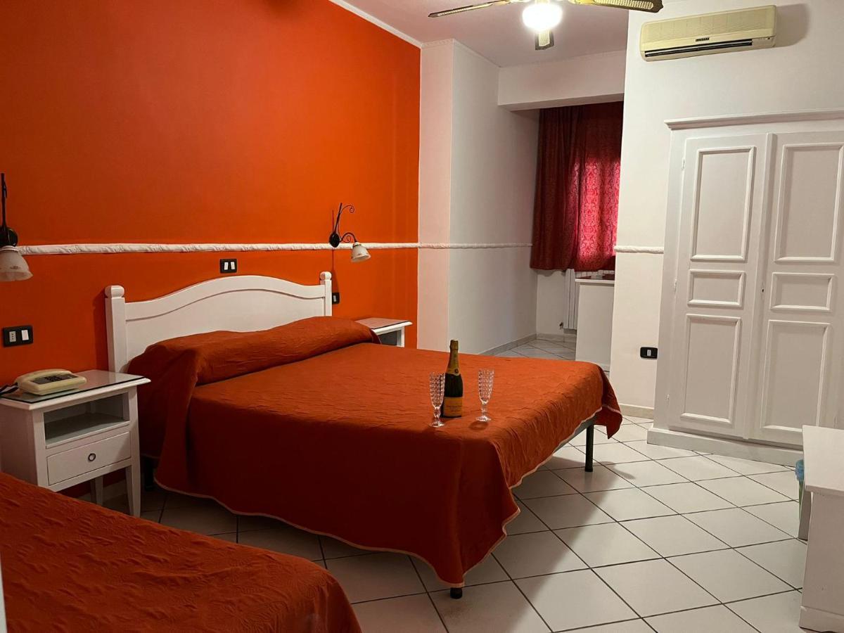 Hotel Caribe Casalnuovo di Napoli Kültér fotó